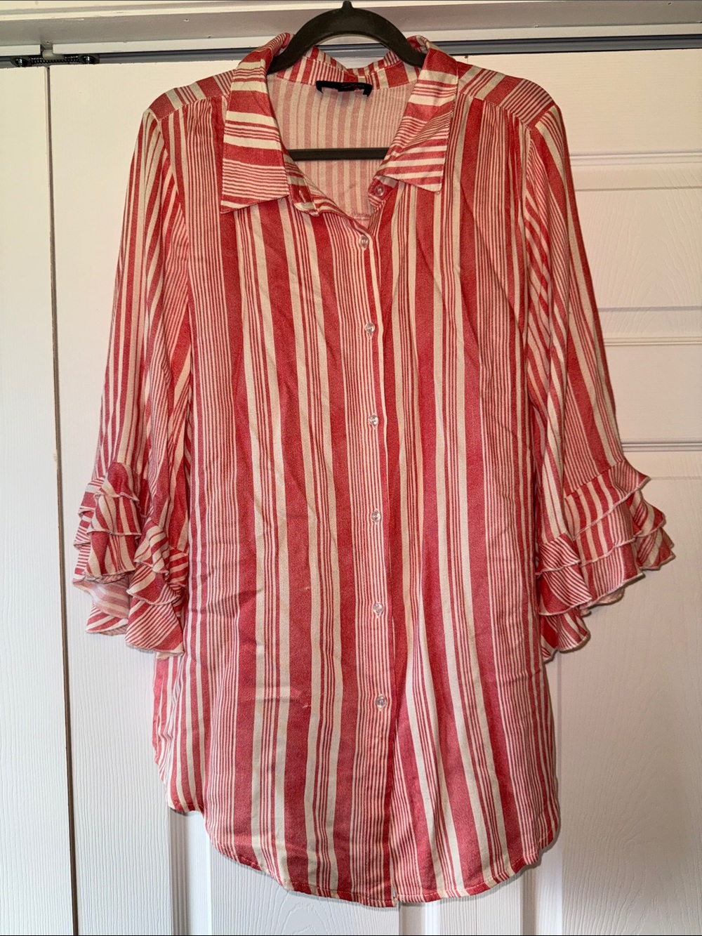 Suzanne Betro Pink/Coral & Cream Striped Ruffle-Sleeve Button Down NWOT